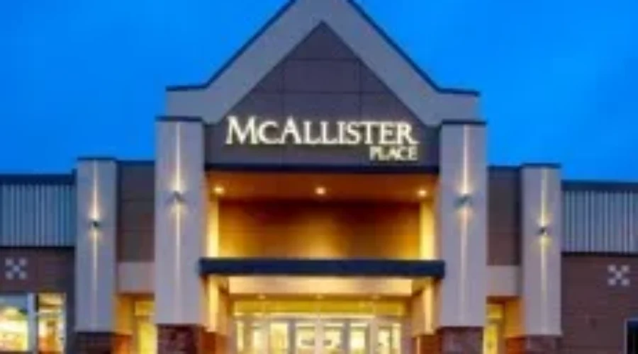 Alleged Coke Dealers Busted At The Mall