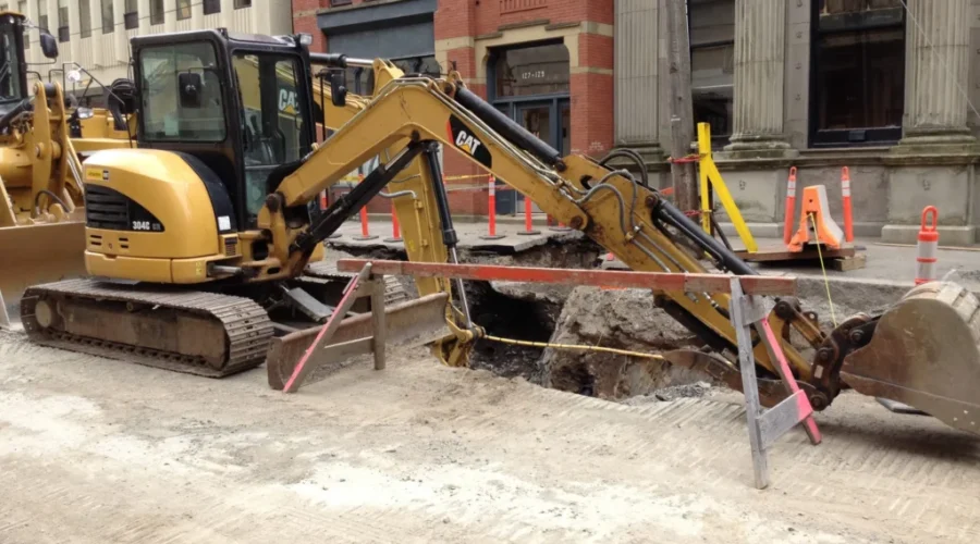 Despite Construction, These Businesses Are Open