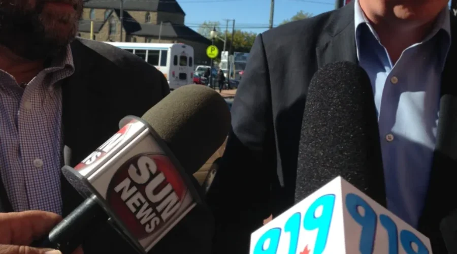 Mulcair Joins Cardy On Final Campaign Weekend
