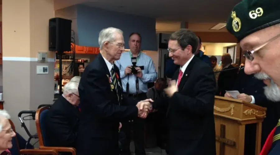 France Bestows Medals On 15 Vets from New Brunswick