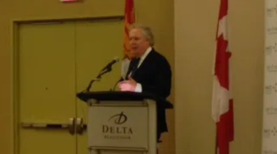 Jean Charest Says Open Dialogue Needed On Fracking