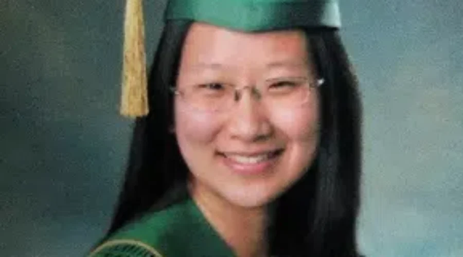 Simonds High Student Awarded $60,000 Scholarship
