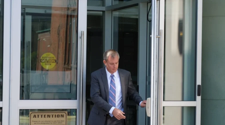 UPDATED: Paramedics Testify At Dennis Oland Murder Trial