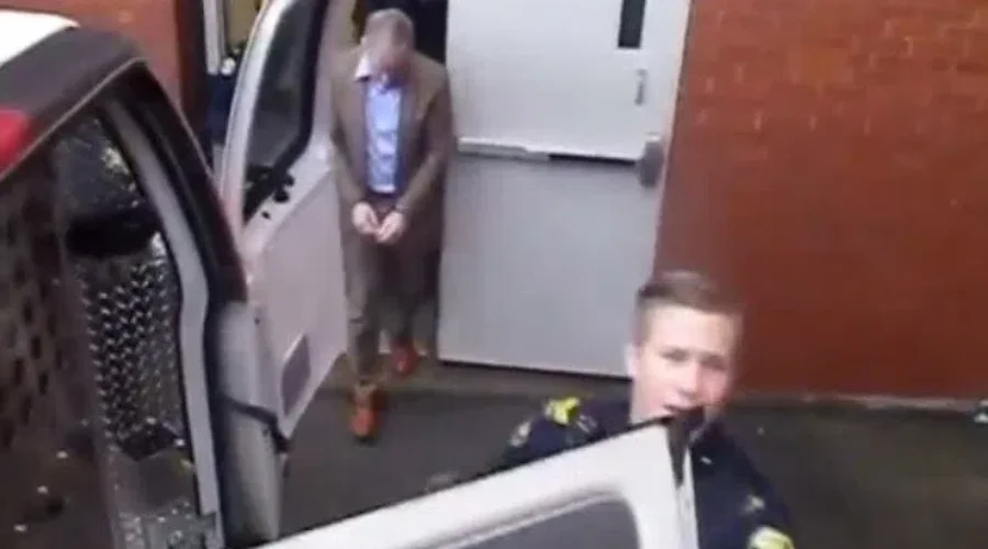 RAW VIDEO: Oland Leaves Fredericton Court In Sheriff’s Van