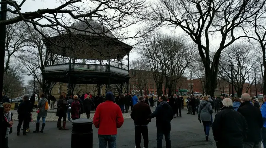 VIDEO: Rally In Support Of Irving Oil HQ Held In King’s Square