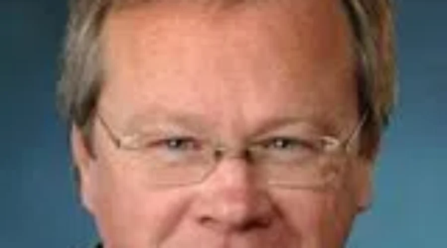Proposed Change to Power of Auditor-General Criticized