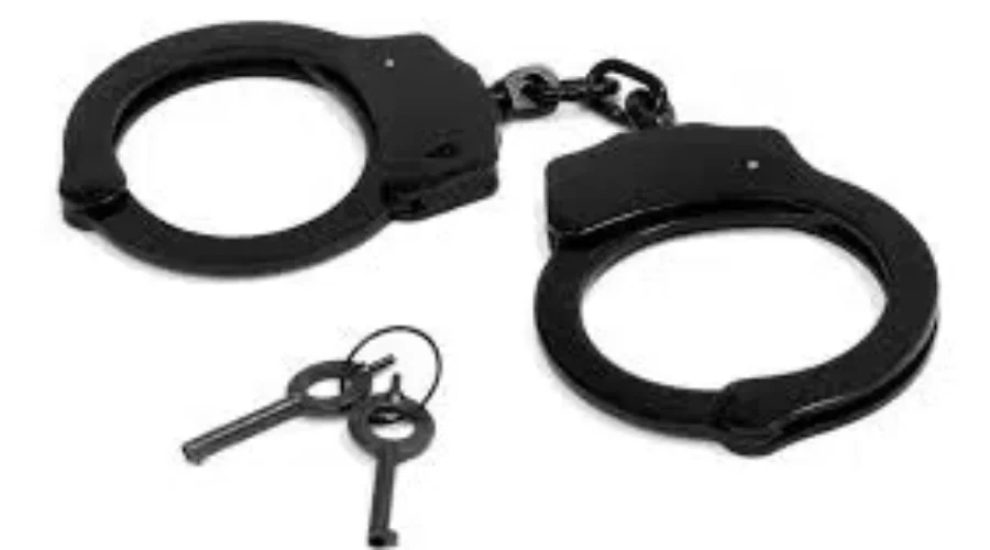 Arrests Made In West Side Robbery