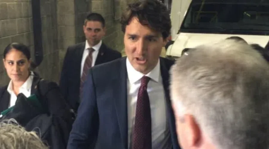 PM Arrives In Japan