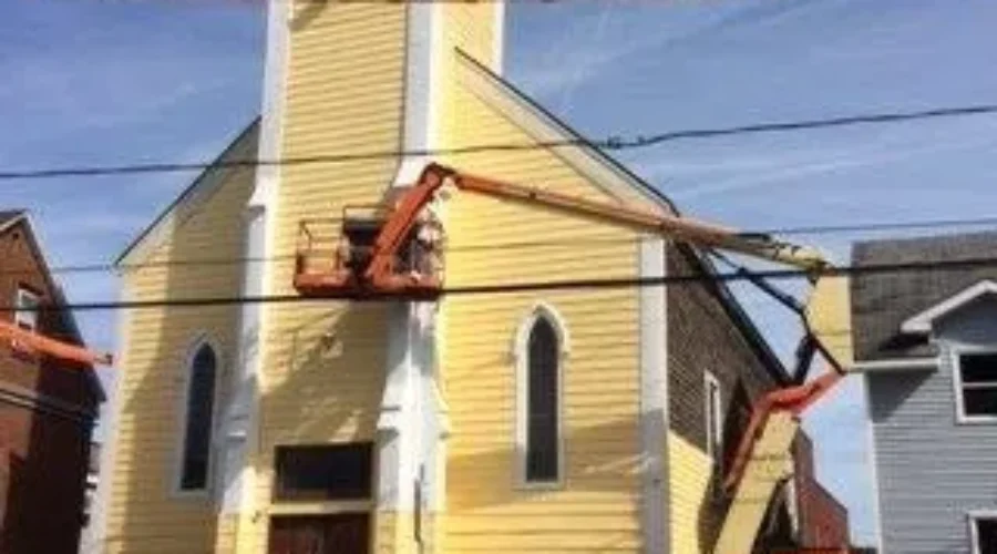 Volunteers Paint The Waterloo Men’s Shelter
