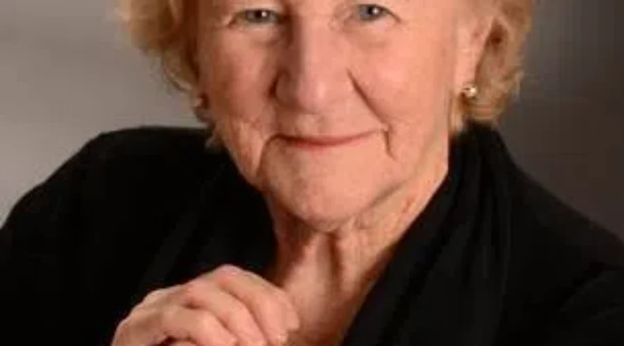 Renowned Acadian To Receive 2016 Symons Medal