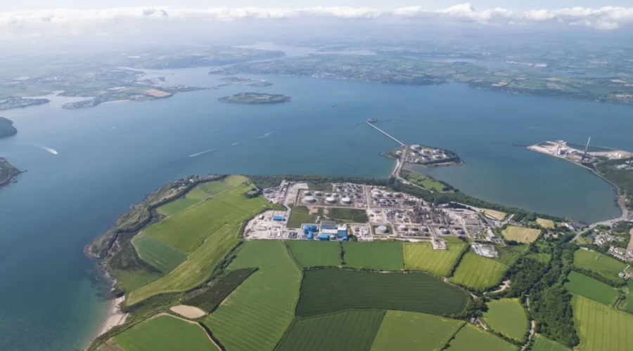 The Whitegate Refinery In Ireland Officially Belongs to Irving Oil