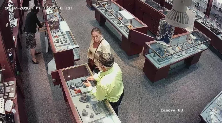 Pair Accused Of Stealing $10K Diamond Make Court Appearance