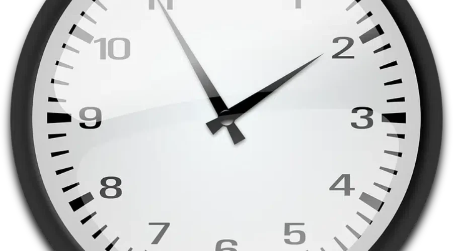 Don’t Forget To Set Your Clock Back One Hour Tonight