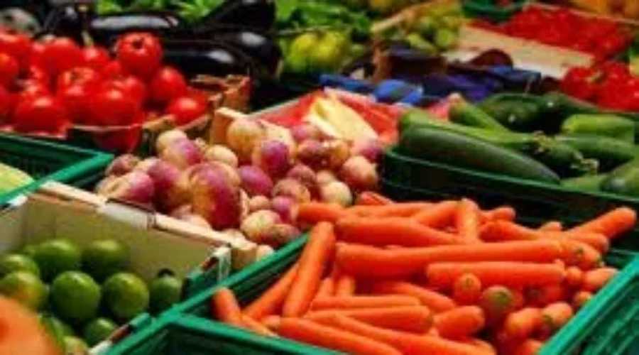 Average Canadian Family Could See Food Expenses Increase By Up To $420 In 2017