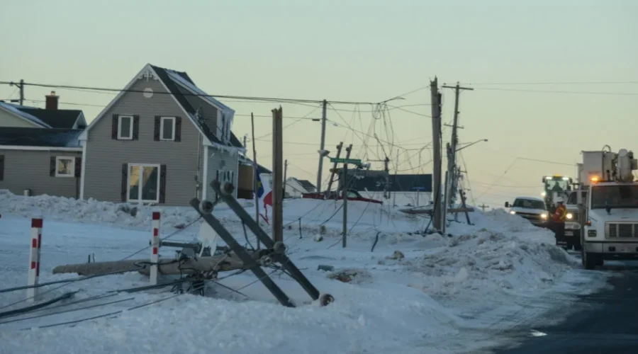 Military Providing Support To Those Without Power In NB