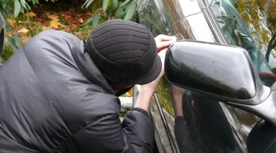 Car Prowlers Taking Aim At Saint Andrews Residents