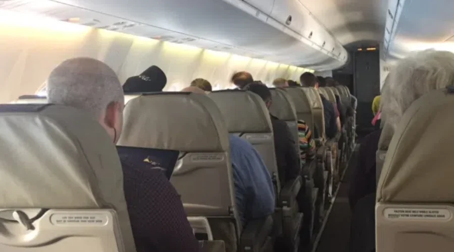 Passenger Bill Of Rights Coming For Canadians