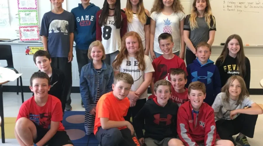 Grade 5 Students Learn About Business While Helping Others