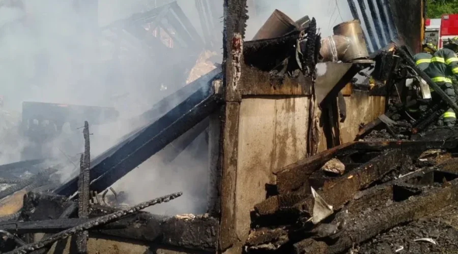 UPDATE: Damascus Fire Destroys Home, Pets Believed To Have Perished