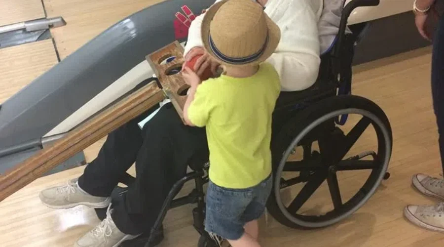 ‘Nannies and Grampies’ Program A Huge Hit For Kids And Nursing Home Residents