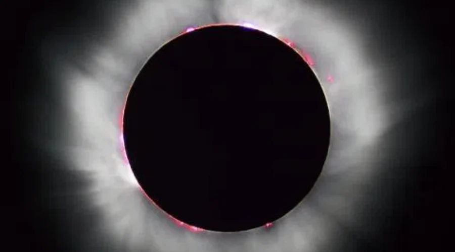 Astronomer Calls Total Solar Eclipse A “Once In A Lifetime Opportunity”