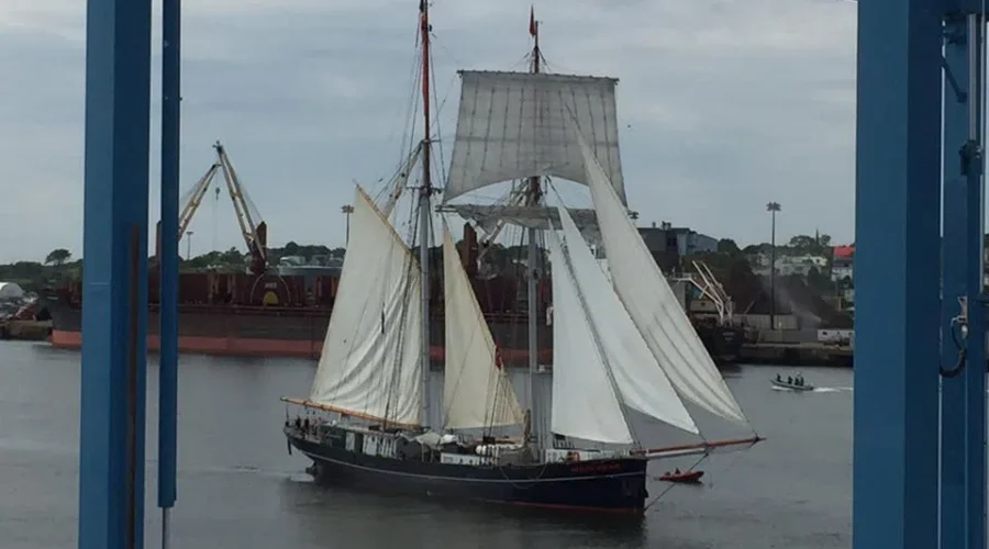 The Arrival of Tall Ships Brings People Uptown