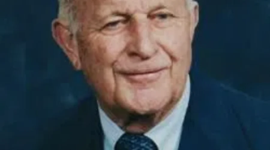 Former City Manager Passes Away
