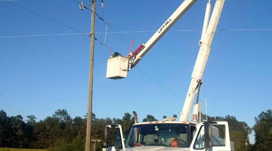 Woodstock Power Company Heads To U.S To Assist After Hurricane Irma Strike