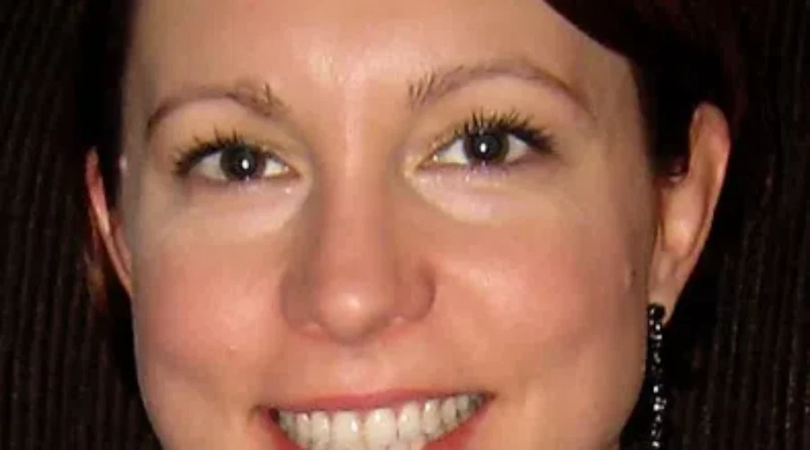 Candlelight Vigil Being Held For Dr. Cindy McCormick