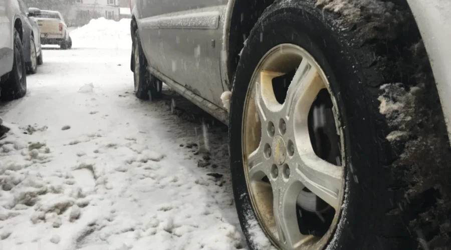 CAA: Snow Tires Reduce Stop Speed By 25%