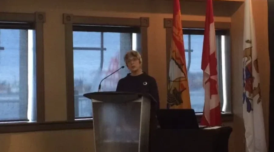 Finance Minister Gives Reporters Small Hints About Tuesday’s Budget