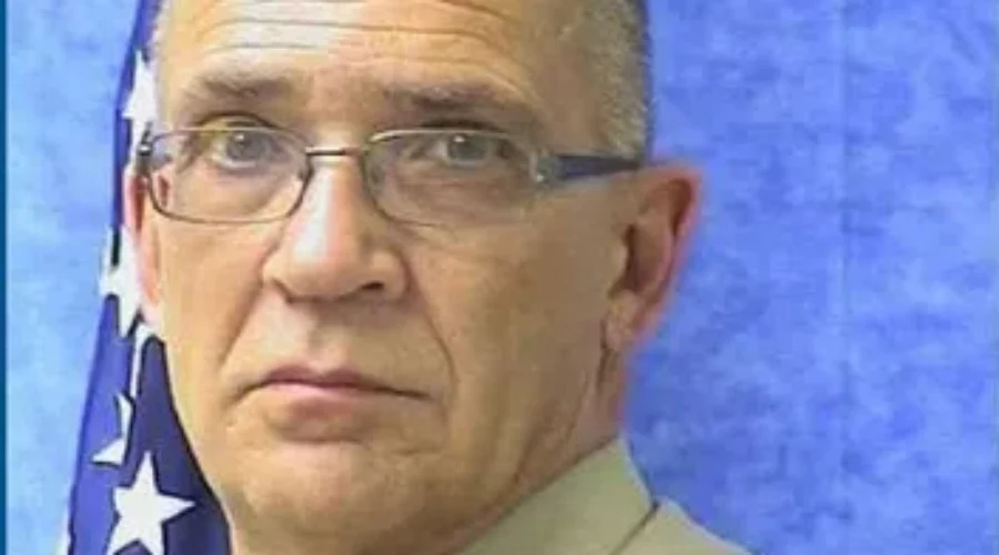 Manhunt Underway In Maine After Officer Shot And Killed