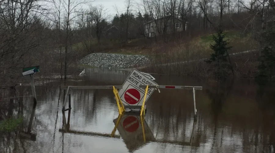 NEW: The Water Should Reach 5.8 Metres By Tuesday, Crest On Wednesday and Begin Receding By Thursday