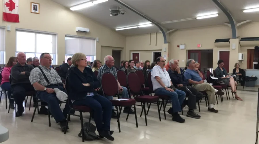 West Side Water Meeting Hears Many With Skin Issues From Their New Water Source