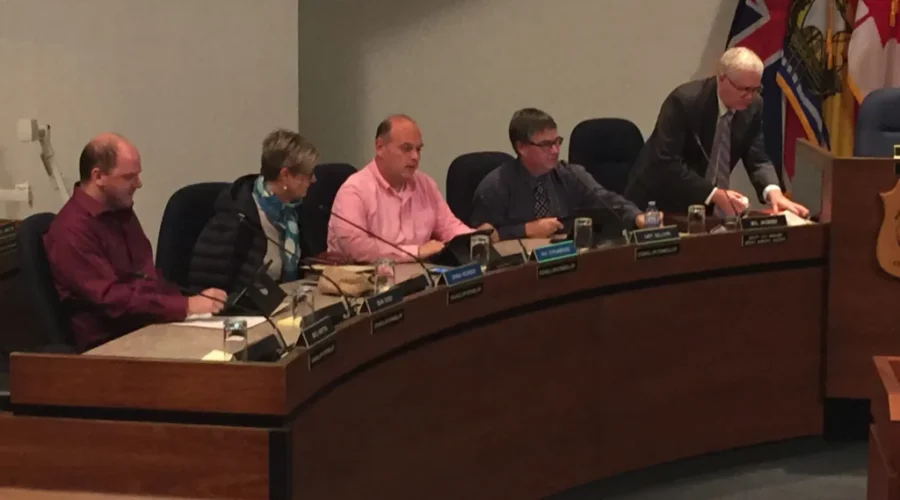 Council Votes To Delay By-Election Until Spring