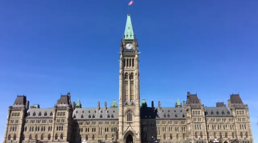 Federal Government To Pardon Small Pot Possession Convictions