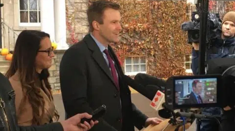 Liberals Set Leadership Convention Date