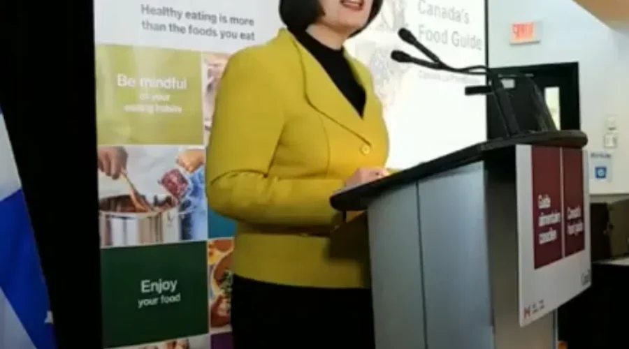 Health Minister Says New Food Guide Is About Our Relationship With Food