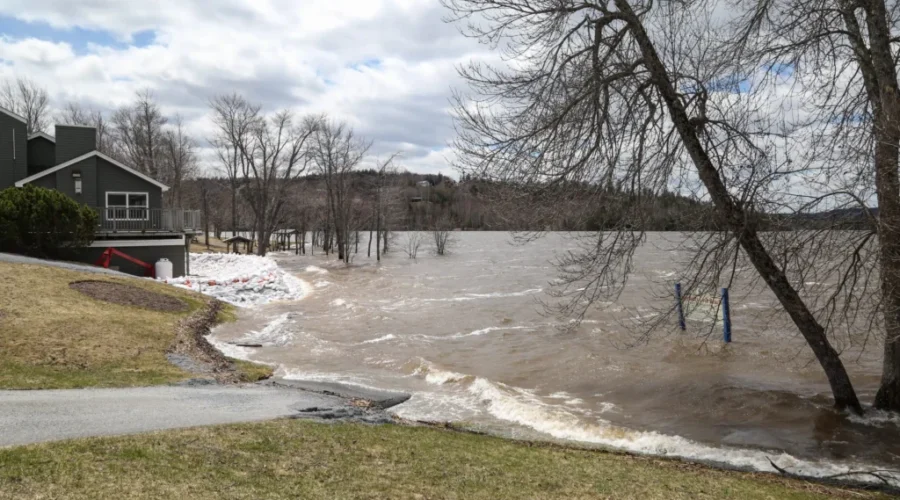 Floodwaters Will Continue Slow Decline This Week