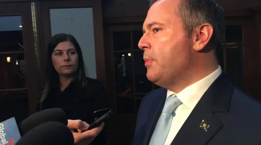 Alberta Premier Lends Support For Energy East
