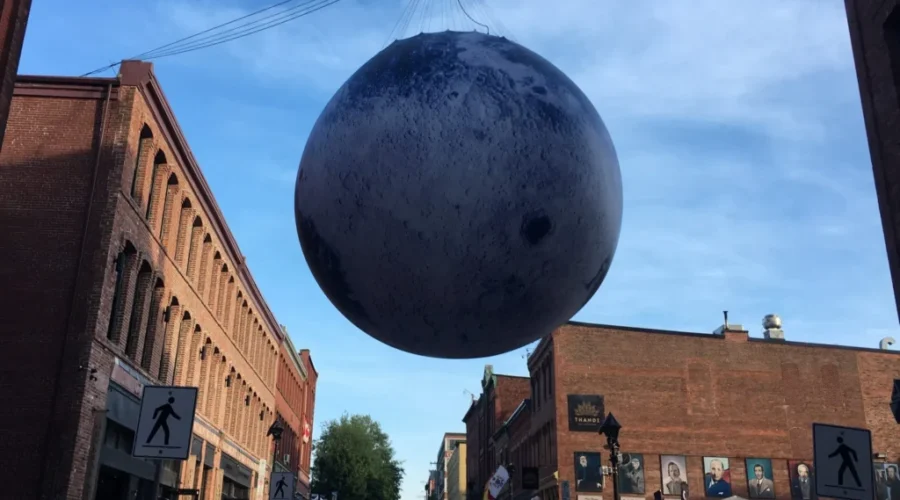 Moonlight Bazaar Brought Down The Moon