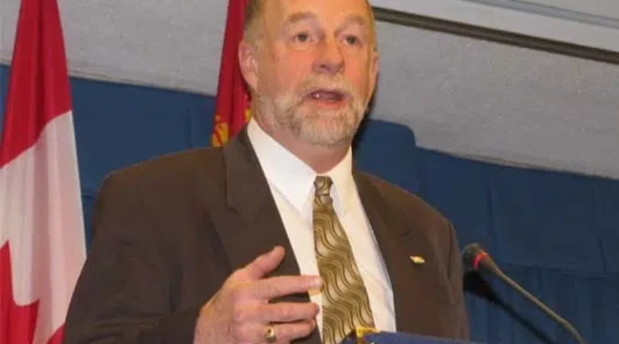 Former MLA Plans Parliamentary Run As Independent