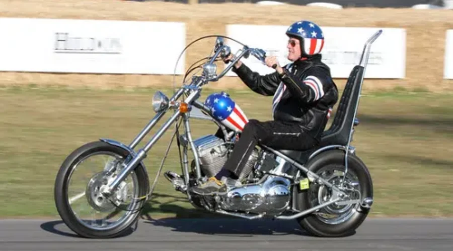 ‘Easy Rider’ Actor Peter Fonda Dies