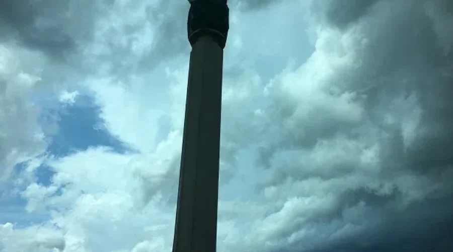 Thunderstorms Delay Start Of Magnetic Hill Concert