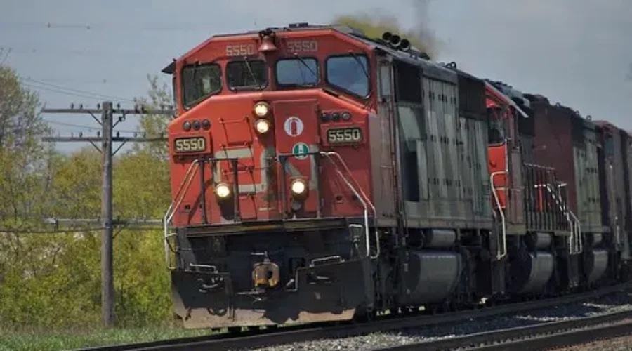 Union Reaches Tentative Deal With CN Rail