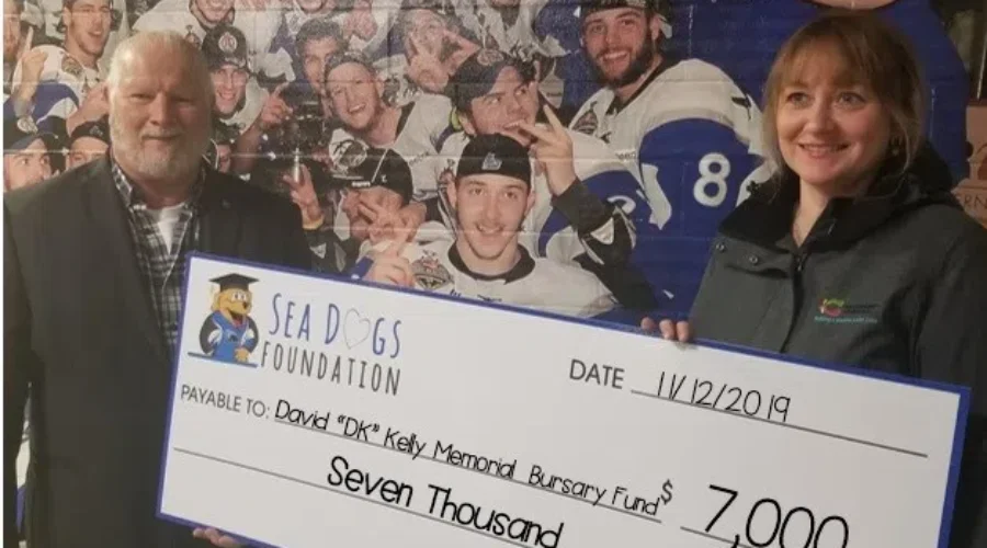 Donation Made To DK Memorial Bursary Fund