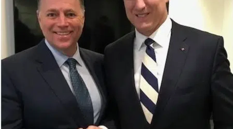 Peter MacKay Enters Conservative Race