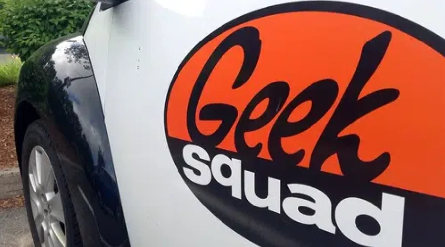 Geek Squad Academy Teaches Technology To Youth