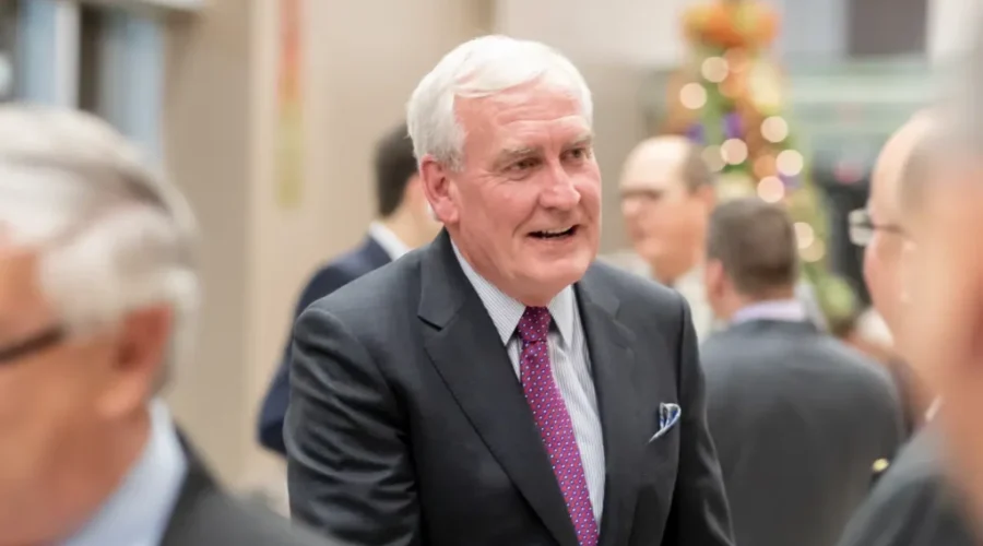 Reduction In Hospital Hours ‘Totally Unacceptable’: Vickers