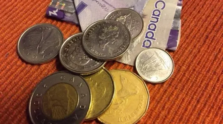 No Need To Refuse Cash: Bank Of Canada